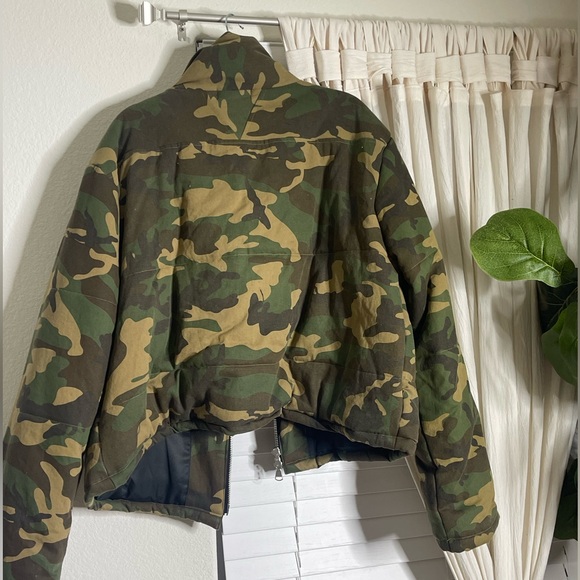 Puffer jacket - Picture 2 of 3